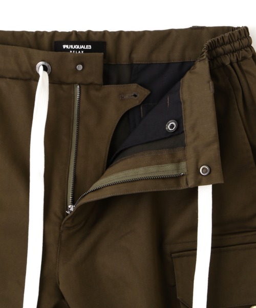 1piu1uguale3 RELAX（ウノピュウノウグァーレトレリラックス）の「【EC限定】1PIU1UGUALE3 RELAX/ウノピゥ ウノ ウグァーレ トレ リラックス/BRIGHT STRETCH DROP CLOTCH PANTS（カーゴパンツ・メンズ・ブラック/カーキ・SMALL/XX-LARGE/X-LARGE/LARGE/MEDIUM）」の4枚目の写真