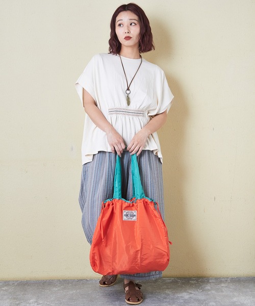 CUBE SUGAR(キューブシュガー)の「21/-OE天竺スモッキング刺繍プルオーバー(Tシャツ/カットソー・レディース・ナチュラル/ブラック/オレンジ・M)」の4枚目の写真