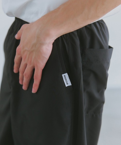 MAISON CLUB(メゾンクラブ)の「【MAISON CLUB】SUPER LIGRT TECH TRAVEL EASY TROUSERS /超軽量リップストップ素材/Tech Nylon Pants /テックナイロンパンツ(その他パンツ・メンズ・ネイビー/ブラック/カーキ・M/L)」の7枚目の写真