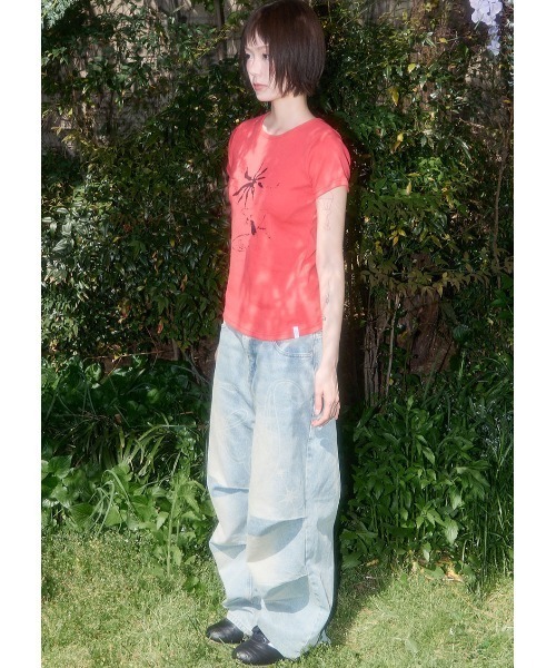 FANCY CLUB(ファンシークラブ)の「A'GEM/9 × .kom 『FANCY CLUB/ファンシークラブ』 Back Slit Button Tee/バックスリット ボタン TEE(Tシャツ/カットソー・レディース・ブラック/レッド・FREE)」の14枚目の写真