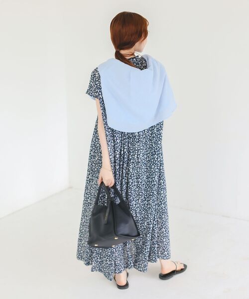 le.coeur blanc（ルクールブラン）の「《手洗い可能》フラワープリントネックギャザーワンピース（ワンピース・レディース・グリーン系その他/ホワイト系その他・38）」の12枚目の写真