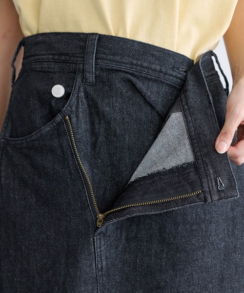 LAVEANGE（ラビアンジェ）の「アシメフロントデニムスカート（デニムスカート・レディース・ネイビー/ブラック・M/LL/3L/4L）」の10枚目の写真