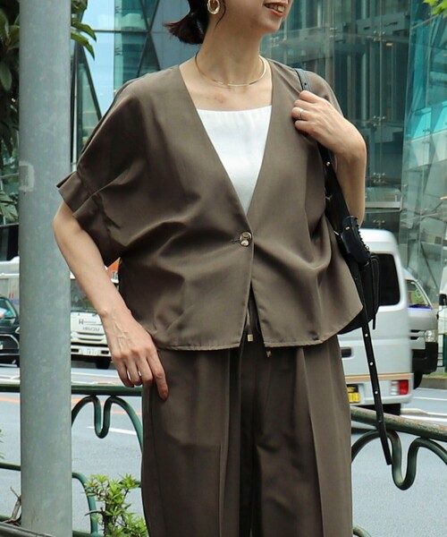 MICO COULIER（ミコクリエ）の「《セットアップ対応》トログログランタック袖ジャケット（ノーカラージャケット・レディース・ネイビー/ブラック/カーキ・38）」の2枚目の写真