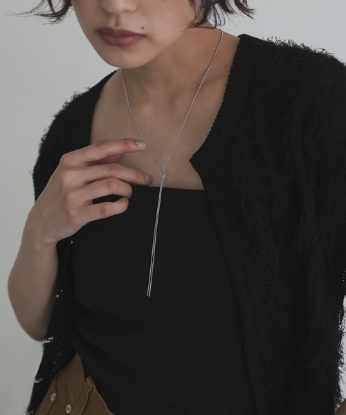 hellam(へラム)の「ノットデザイン ロングネックレス(ネックレス・レディース・シルバー/ゴールド・FREE)」の9枚目の写真