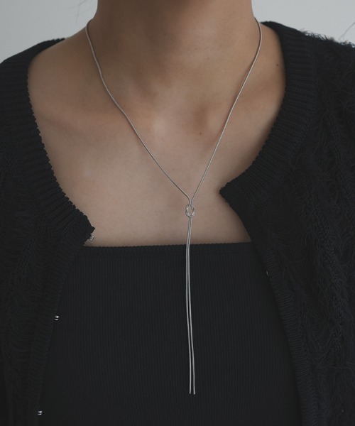 hellam(へラム)の「ノットデザイン ロングネックレス(ネックレス・レディース・シルバー/ゴールド・FREE)」の11枚目の写真