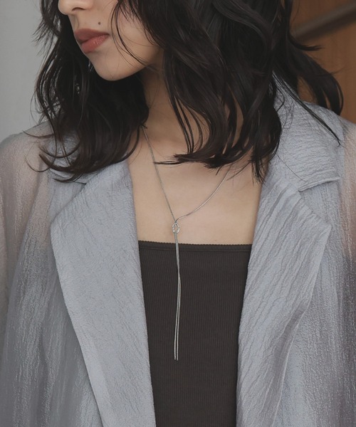 hellam(へラム)の「ノットデザイン ロングネックレス(ネックレス・レディース・シルバー/ゴールド・FREE)」の13枚目の写真