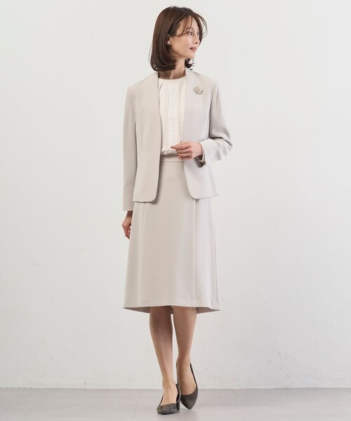 J.PRESS（ジェイプレス）の「ヌーディスバックサテン ブラウス（シャツ/ブラウス・レディース・アイボリー系/ネイビー系・11/9）」の4枚目の写真