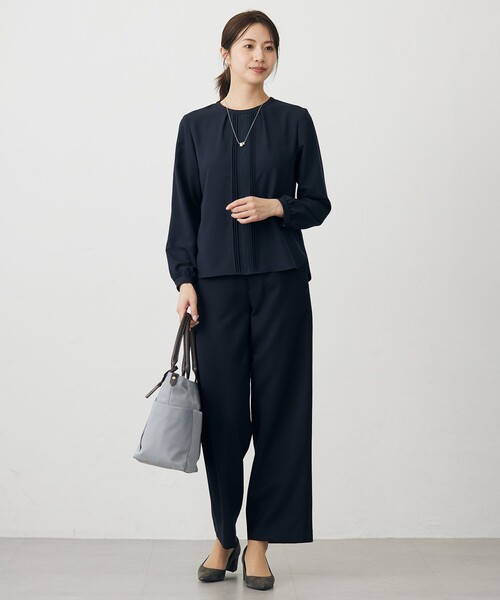 J.PRESS（ジェイプレス）の「ヌーディスバックサテン ブラウス（シャツ/ブラウス・レディース・アイボリー系/ネイビー系・11/9）」の7枚目の写真