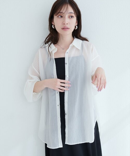 natural couture(ナチュラルクチュール)の「【WEB限定】シアービッグシャツ(シャツ/ブラウス・レディース・ブラック/ピンク/オフホワイト/ブルー・FREE)」の12枚目の写真