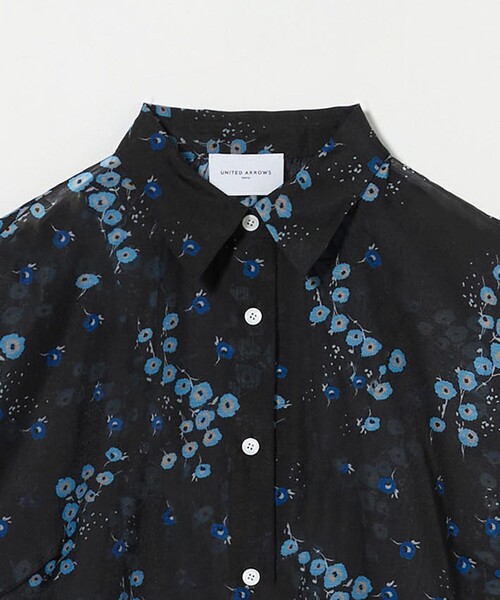 UNITED ARROWS(ユナイテッドアローズ)の「オーガンジープリント ノースリーブブラウス -ウォッシャブル-(シャツ/ブラウス・レディース・その他1/ホワイト/ネイビー・FREE)」の17枚目の写真