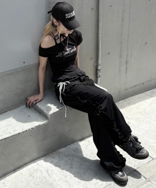 Never mind the XU / Chikashitsu+(ネバーマインド ザ エックスユー / チカシツプラス)の「【nmtc+】lettering cubic lace tee / 【エヌエムティーシープラス】レタリングキュービックレース半袖Tシャツ(Tシャツ/カットソー・レディース・ブラック/アイボリー/グレー・ONE SIZE)」の17枚目の写真