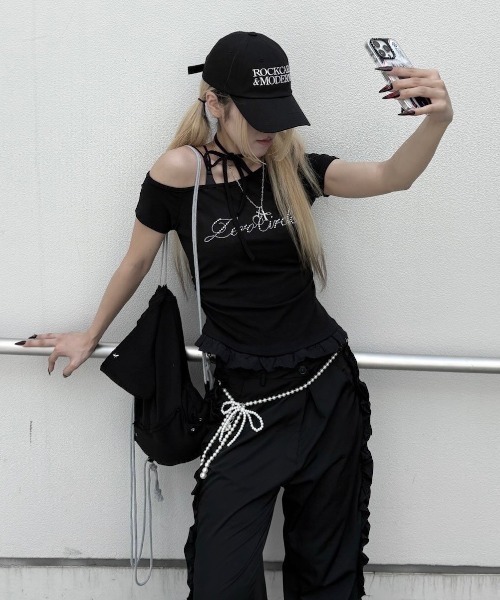 Never mind the XU / Chikashitsu+(ネバーマインド ザ エックスユー / チカシツプラス)の「【nmtc+】lettering cubic lace tee / 【エヌエムティーシープラス】レタリングキュービックレース半袖Tシャツ(Tシャツ/カットソー・レディース・ブラック/アイボリー/グレー・ONE SIZE)」の18枚目の写真