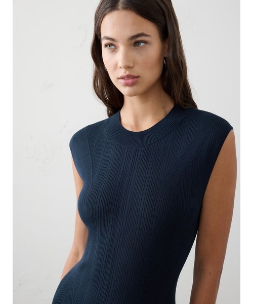 BANANA REPUBLIC FACTORY STORE（バナナリパブリック ファクトリーストア）の「BANANA REPUBLIC FACTORY STORE　　リブニット マキシワンピース（ワンピース・レディース・レッド系その他/ネイビー・L/M/S/XS）」の4枚目の写真