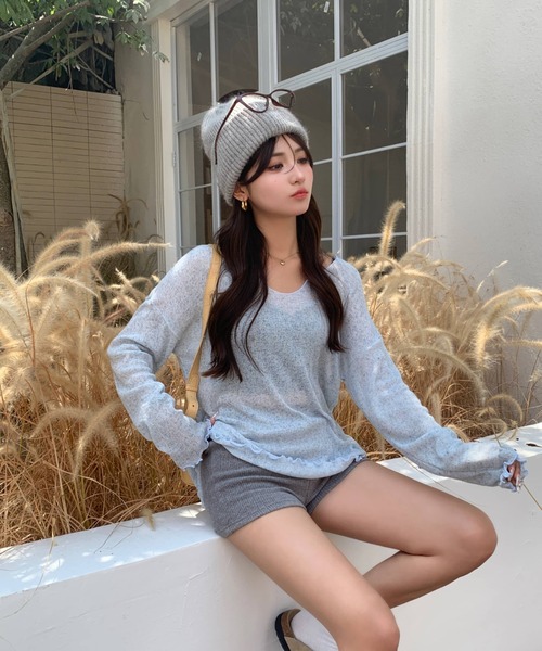 everycoco(エブリーココ)の「セミシアールーズニットトップス(ニット/セーター・レディース・グレー/ブラック/サックスブルー・FREE)」の19枚目の写真