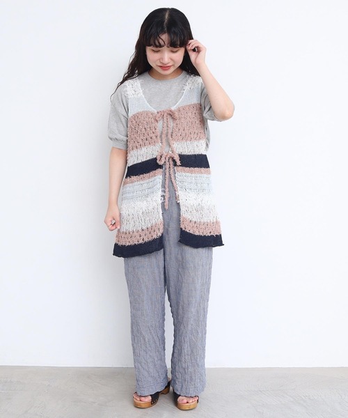 l'atelier du savon（アトリエドサボン）の「ぽつぽつ糸のcraft　knitベスト（ベスト・レディース・イエロー/ネイビー/オフホワイト・FREE）」の15枚目の写真