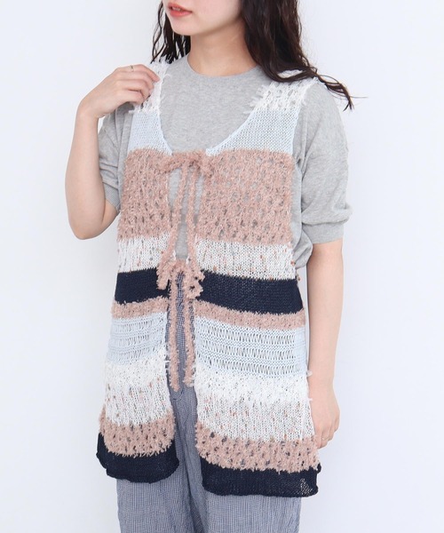 l'atelier du savon（アトリエドサボン）の「ぽつぽつ糸のcraft　knitベスト（ベスト・レディース・イエロー/ネイビー/オフホワイト・FREE）」の22枚目の写真