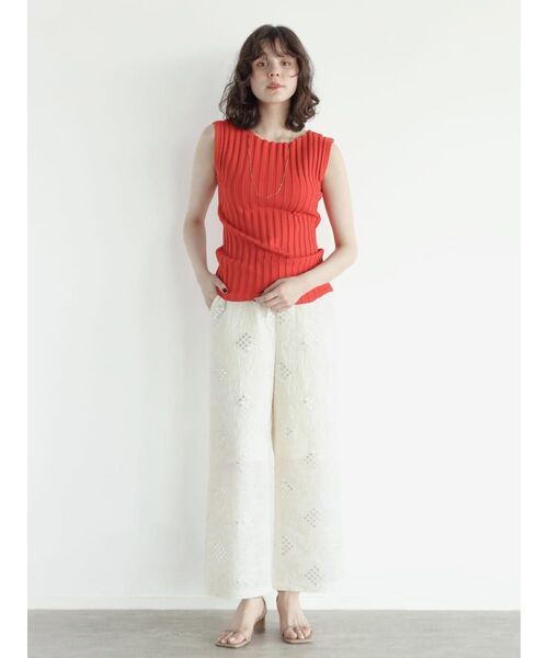 FIKA.(フィーカ)の「Wide rib sleeveless pullover(ニット/セーター・レディース・イエロー系その他4/チャコール/オレンジ系3/ダークブラウン・MEDIUM)」の10枚目の写真