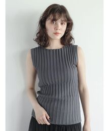 Wide rib sleeveless pullover