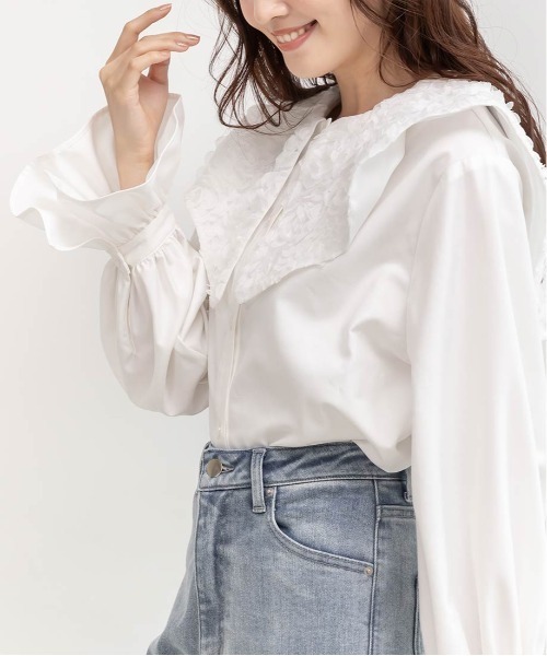 RANDA(ランダ)の「3Dフラワービッグカラーブラウス(シャツ/ブラウス・レディース・ホワイト/ブラック・FREE)」の19枚目の写真