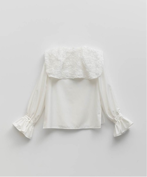 RANDA(ランダ)の「3Dフラワービッグカラーブラウス(シャツ/ブラウス・レディース・ホワイト/ブラック・FREE)」の8枚目の写真