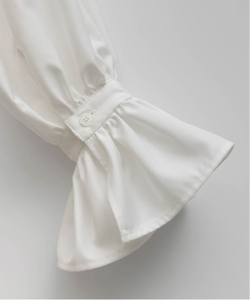 RANDA(ランダ)の「3Dフラワービッグカラーブラウス(シャツ/ブラウス・レディース・ホワイト/ブラック・FREE)」の11枚目の写真