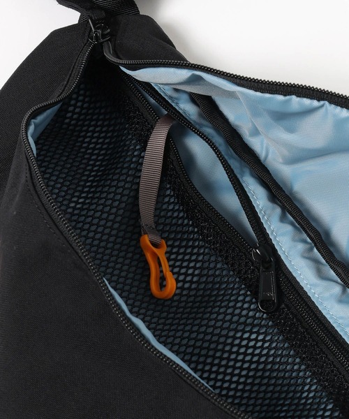 GLOBAL WORK（グローバルワーク）の「KELTY SLIM FANNY/577854（ショルダーバッグ・メンズ・ブラック/ベージュ/ネイビー・FREE）」の11枚目の写真