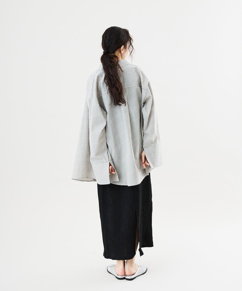 Muscat(マスカット)の「オーバーサイズ チェックシャツ(シャツ/ブラウス・レディース・クリーム/ブラック・F)」の21枚目の写真