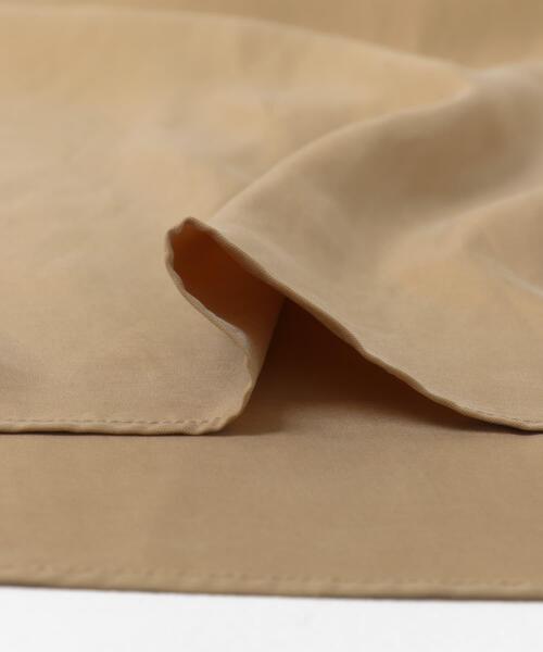 URBAN RESEARCH ROSSO WOMEN（アーバンリサーチ　ロッソ）の「キュプラ混フィブリルギャザーワンピース（ワンピース・レディース・ベージュ/ブラック/ブラウン系その他・FREE）」の12枚目の写真