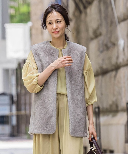 LAUTREAMONT(ロートレアモン)の「ECOPELフェイクファージャケット(ベスト・レディース・ブラウン/グレー・9号)」の3枚目の写真