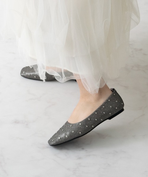 Bridget Birkin（ブリジットバーキン）の「【Bridget Birkin】ドットビジューグリッターフラットシューズ(551540)（バレエシューズ・レディース・ゴールド/シルバー系その他/ブラック系その他・24/23.5/23/22.5/24.5）」の2枚目の写真