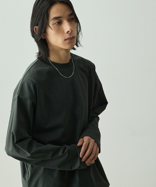 EMMA CLOTHES(エマクローズ)の「ドローストリング ストレッチ オーバーサイズロングスリーブTee / UVカット・撥水・イージーケア(Tシャツ/カットソー・メンズ・ブラック/グレイッシュベージュ/ライトグレー/ネイビー/チャコール・S/M/L)」の14枚目の写真