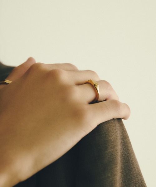 TEN.(テン)の「18KGP チゼルリング(17~21号)(リング・レディース・ゴールド・#9/#11/#13/#15/#17/#19/#21)」の11枚目の写真