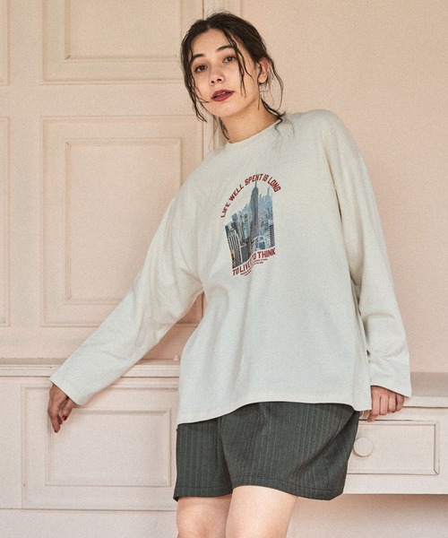 niko and...(ニコアンド)の「バック布帛フォトプルオーバー(Tシャツ/カットソー・レディース・オフホワイト/ネイビー/ホワイト/チャコール・FREE)」の5枚目の写真