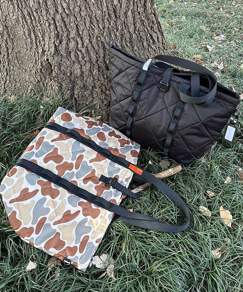 WEEKEND(ER)(ウィークエンダー)の「WEEKEND(ER) QUILTED TOTE(トートバッグ・メンズ・ブラック/ベージュ/ブルー/カモフラージュ・FREE)」の19枚目の写真