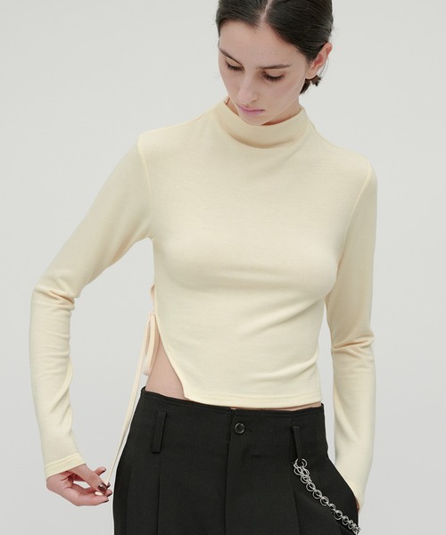 kiehtova（キエトヴァ）の「【kiehtova】SMOOTH SIDE SLIT TOPS/スムース サイドスリット トップス KTWR45（Tシャツ/カットソー・レディース・グレー/アイボリー/ブラック・FREE）」の2枚目の写真