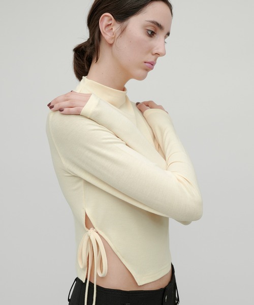 kiehtova（キエトヴァ）の「【kiehtova】SMOOTH SIDE SLIT TOPS/スムース サイドスリット トップス KTWR45（Tシャツ/カットソー・レディース・グレー/アイボリー/ブラック・FREE）」の22枚目の写真