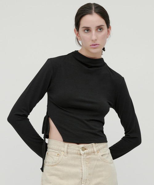 kiehtova（キエトヴァ）の「【kiehtova】SMOOTH SIDE SLIT TOPS/スムース サイドスリット トップス KTWR45（Tシャツ/カットソー・レディース・グレー/アイボリー/ブラック・FREE）」の15枚目の写真