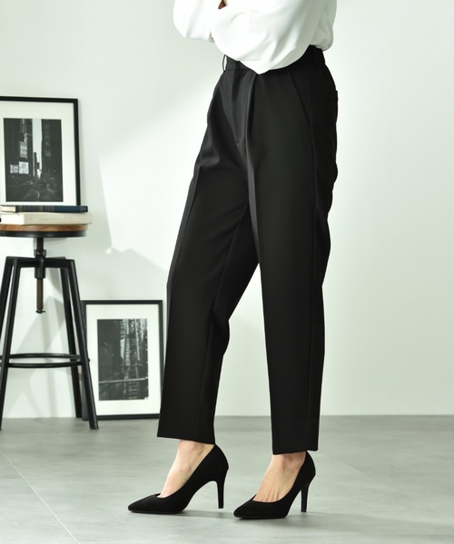 INTERPLANET（インタープラネット）の「ＴＲダブルクロステーパードパンツ（その他パンツ・レディース・ブラック/グレイッシュベージュ・FREE）」の5枚目の写真