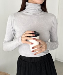 タートルネックトップス