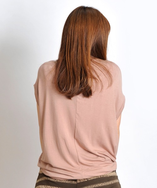 MARAI(マーライ)の「ストレッチプレーンレーヨンTシャツ 大人カジュアル(Tシャツ/カットソー・レディース・ホワイト/ブラック/パープル/グレー/ブルー/ライトブラウン・FREE)」の19枚目の写真