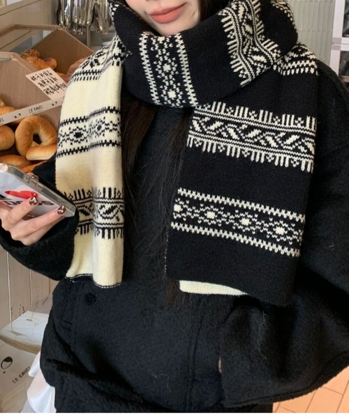 EASY AS PIE　STAR knit scarf　ニットマフラー　星柄 EASY AS PIE STAR knit scarf ニットマフラー 星柄 EASY AS PIE