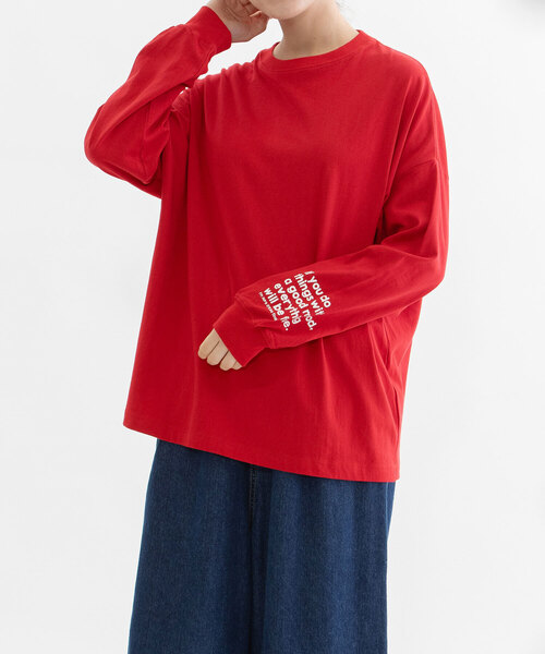 nop de nod(ノップドゥノッド)の「USコットン袖ロゴロングスリーブTシャツ(Tシャツ/カットソー・レディース・ブラック/オフホワイト/レッド/ダークブルー・M)」の7枚目の写真