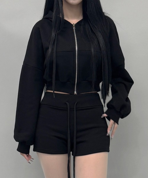 FOLLOWIN(フォロウィン)の「【 セットアップ 】ジップアップパーカー&ショートパンツ(セットアップ・レディース・グレー/チャコールグレー/ブラック/オートミール・FREE)」の3枚目の写真