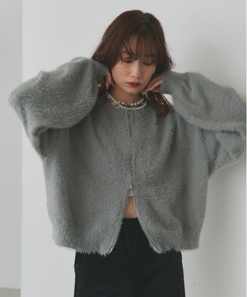 ad thie(アドティエ)の「ダブルジップ シャギーニット カーディガン(カーディガン/ボレロ・レディース・ブラック/グレー/レッド/オフホワイト・FREE)」の3枚目の写真