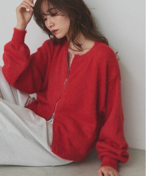 ad thie(アドティエ)の「ダブルジップ シャギーニット カーディガン(カーディガン/ボレロ・レディース・ブラック/グレー/レッド/オフホワイト・FREE)」の4枚目の写真