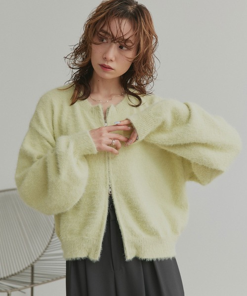 ad thie(アドティエ)の「ダブルジップ シャギーニット カーディガン(カーディガン/ボレロ・レディース・ブラック/グレー/レッド/オフホワイト・FREE)」の7枚目の写真