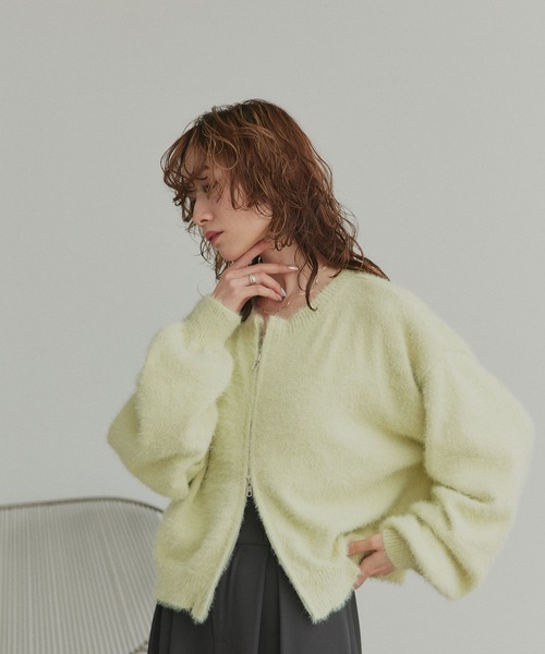 ad thie(アドティエ)の「ダブルジップ シャギーニット カーディガン(カーディガン/ボレロ・レディース・ブラック/グレー/レッド/オフホワイト・FREE)」の8枚目の写真