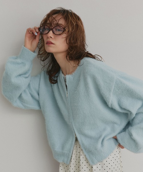 ad thie(アドティエ)の「ダブルジップ シャギーニット カーディガン(カーディガン/ボレロ・レディース・ブラック/グレー/レッド/オフホワイト・FREE)」の18枚目の写真