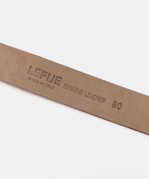 La TOTALITE(ラトータリテ)の「LEFIJE/レフィエ モチーフバックル スエードベルト(ベルト・レディース・ブラウン・FREE)」の4枚目の写真
