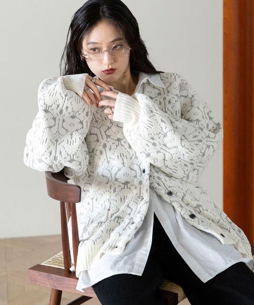 RAGEBLUE(レイジブルー)の「モールジャガードBIGカーディガン(カーディガン/ボレロ・レディース・ブラック/ホワイト/ピンク・FREE)」の9枚目の写真